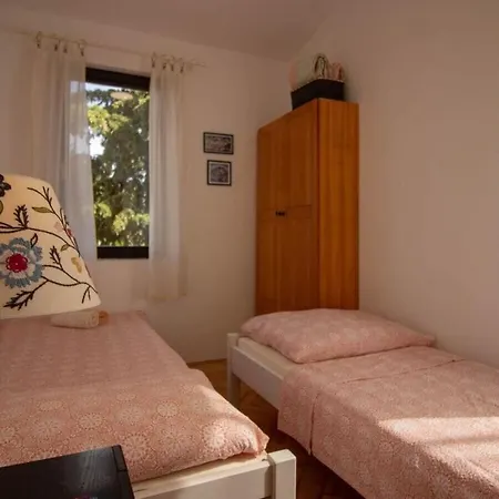 Esperanza Comfortable Villa Pula